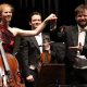 Geschafft: Harriet Krijgh und Dirigent Lukasz Borowicz genießen den Applaus. - © Matthias Gans